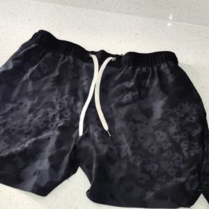 VUORI trail short
